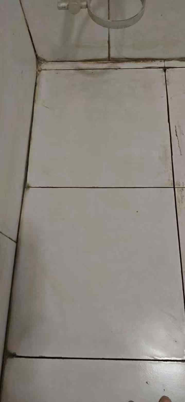 卫生间瓷砖缝切缝清理