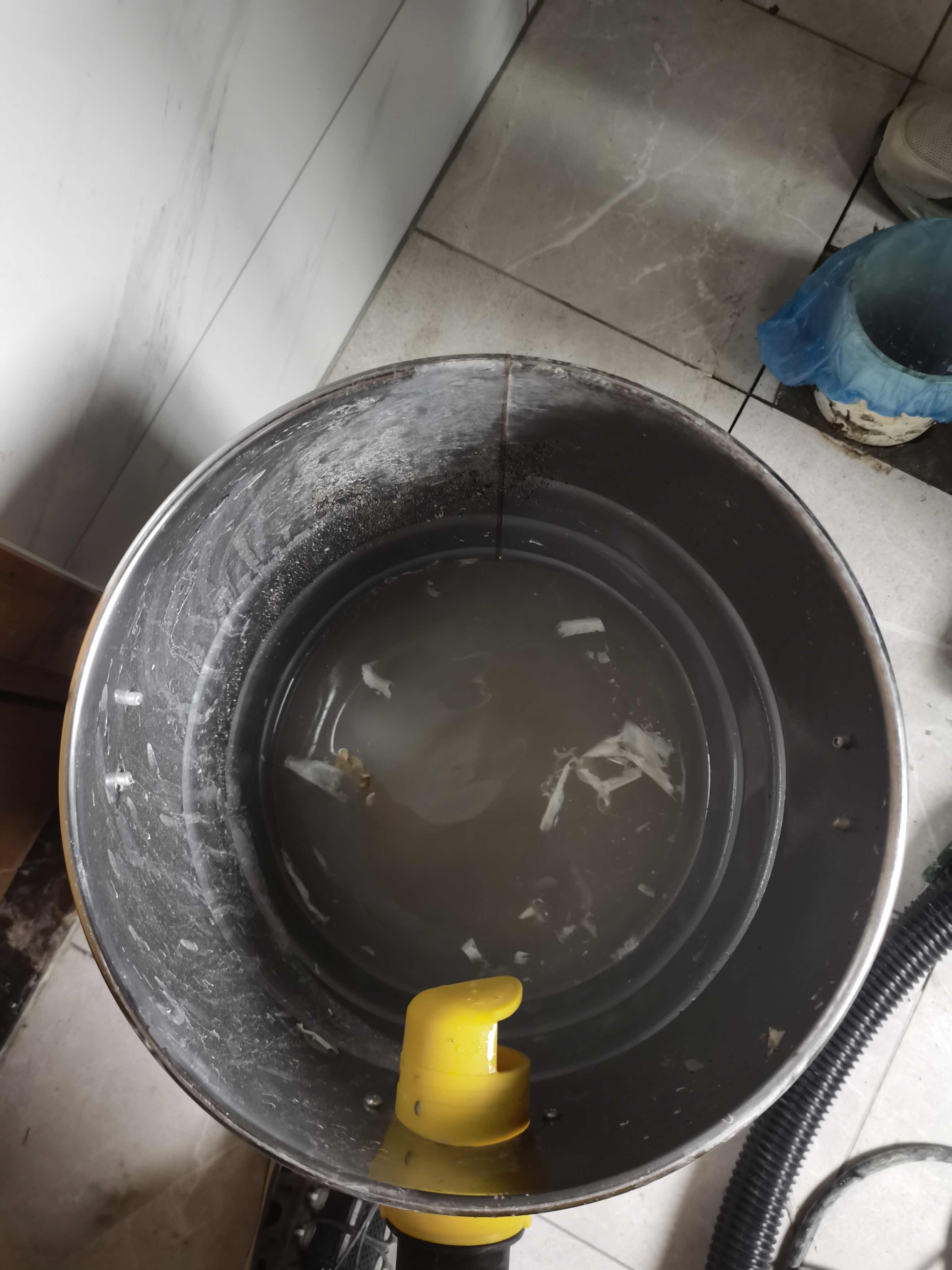 卫生间砂灰层吸水展示