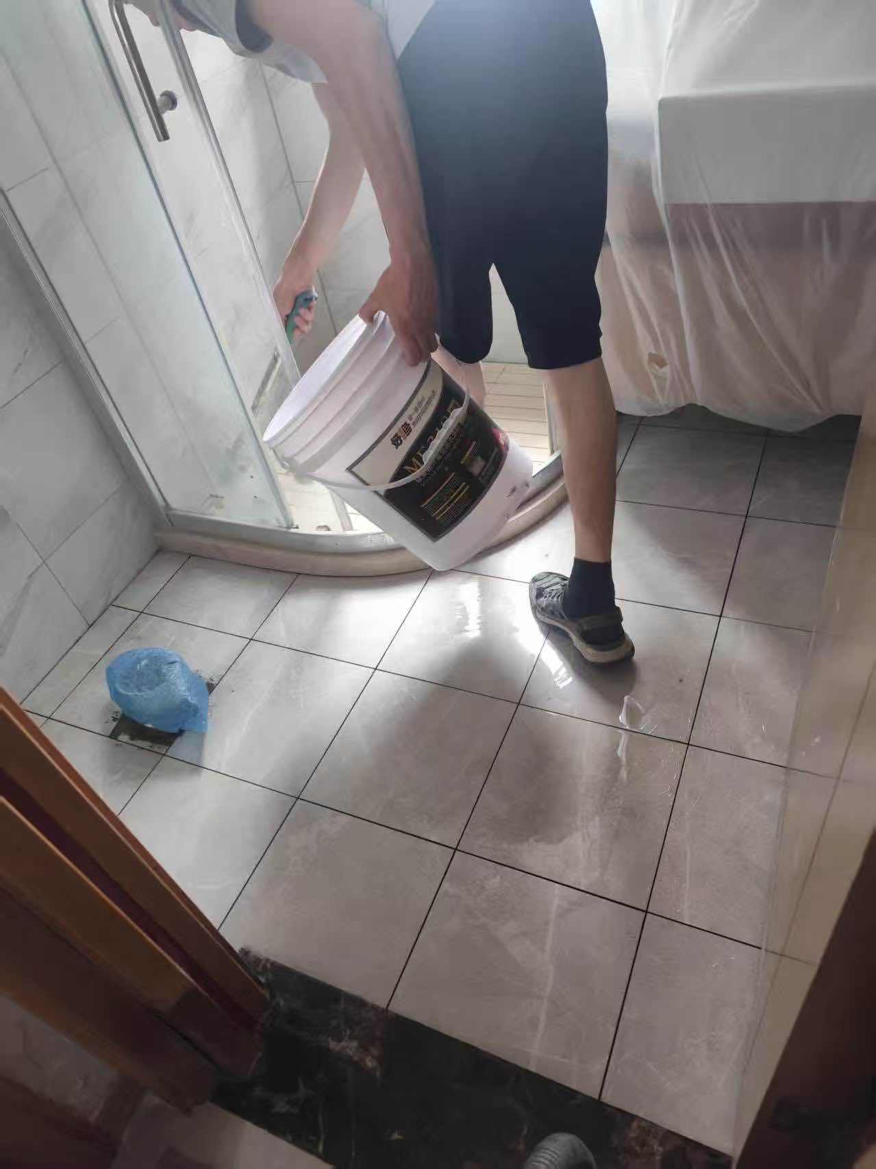 卫生间免砸砖渗透结晶防水