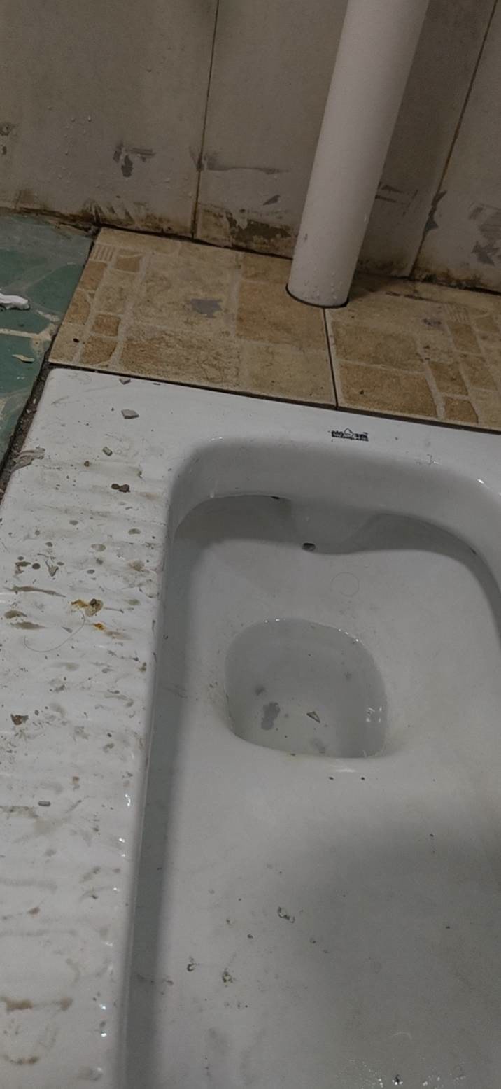 海滨西区：蹲便器周边排查