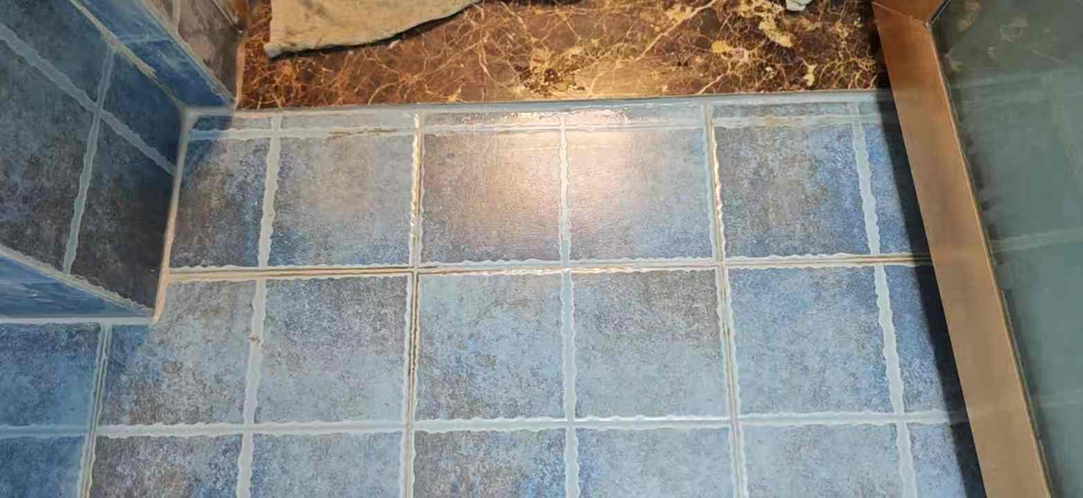 卫生间渗透结晶防水施工后