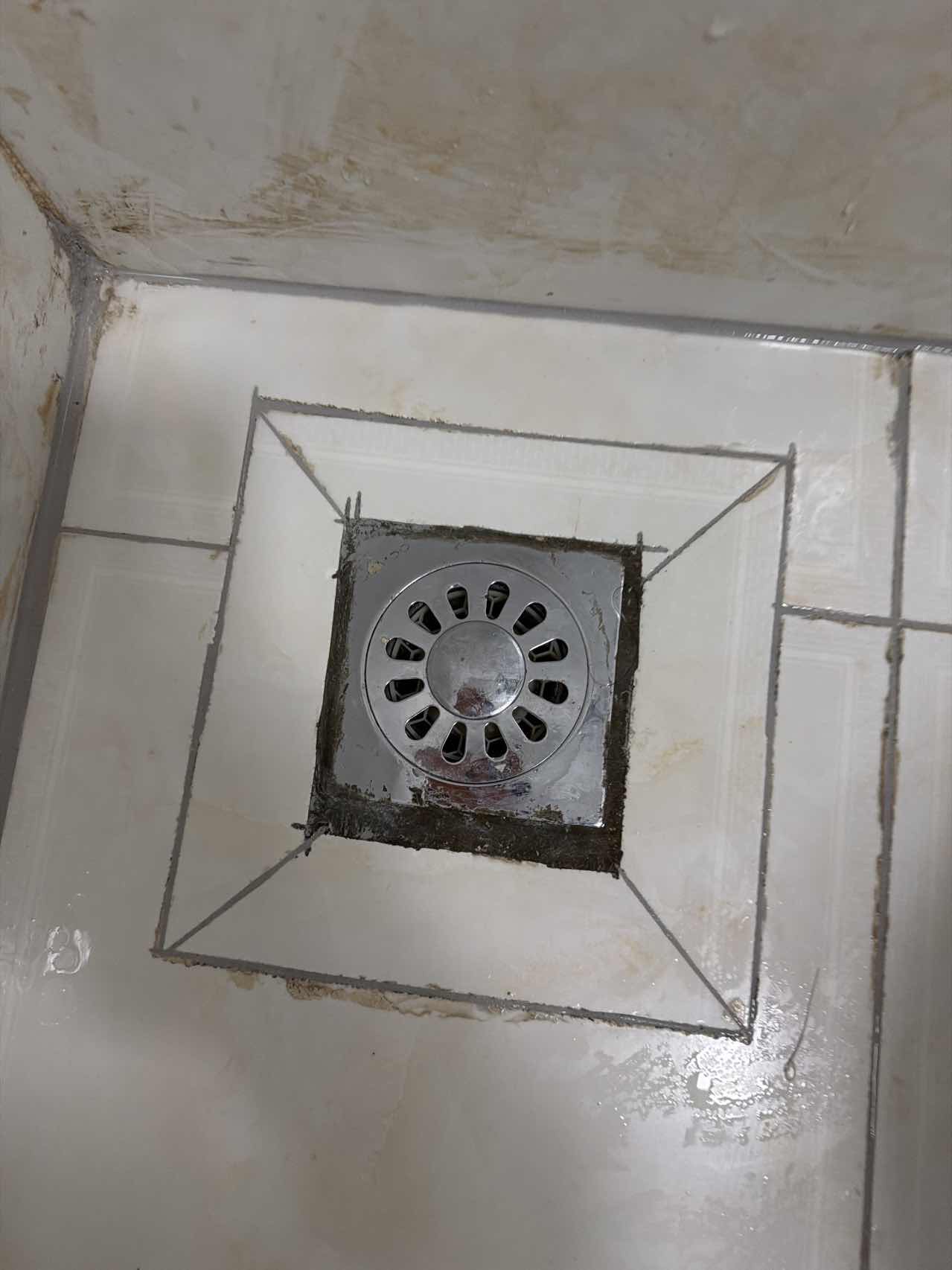 卫生间地漏处理后效果