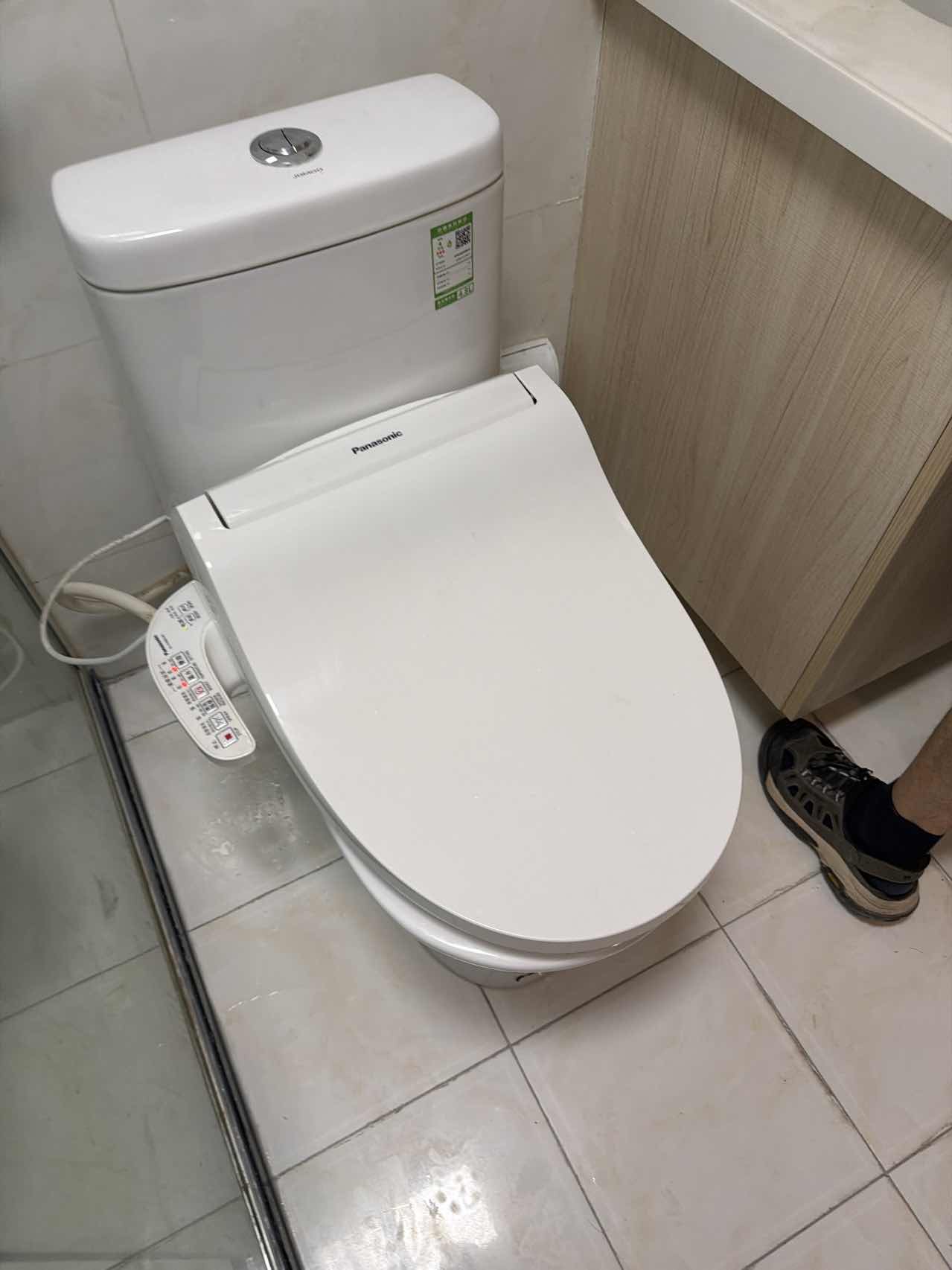 卫生间马桶维修后效果