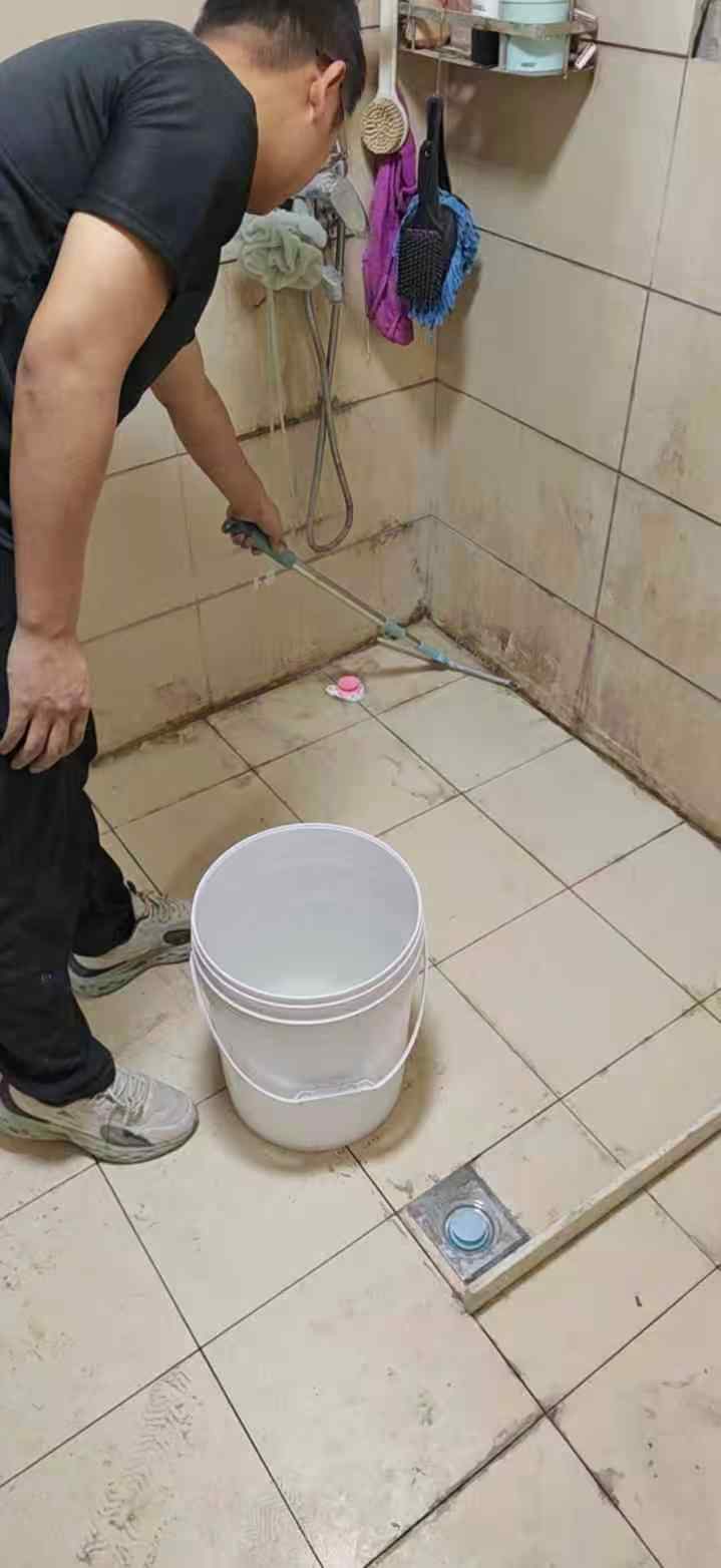 卫生间免砸砖防水施工
