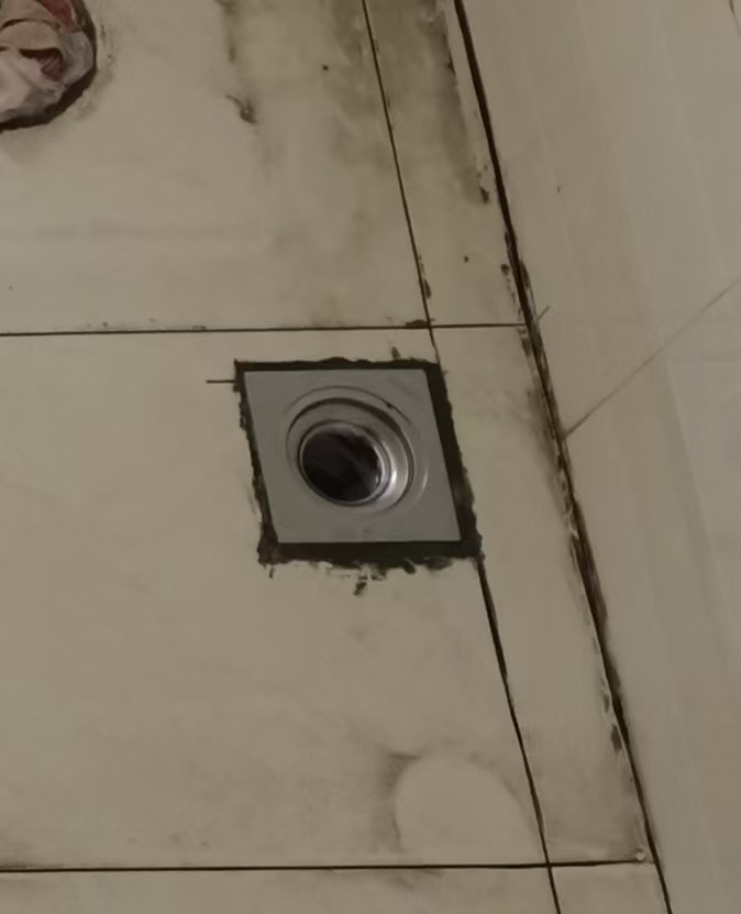 卫生间地漏处理后效果