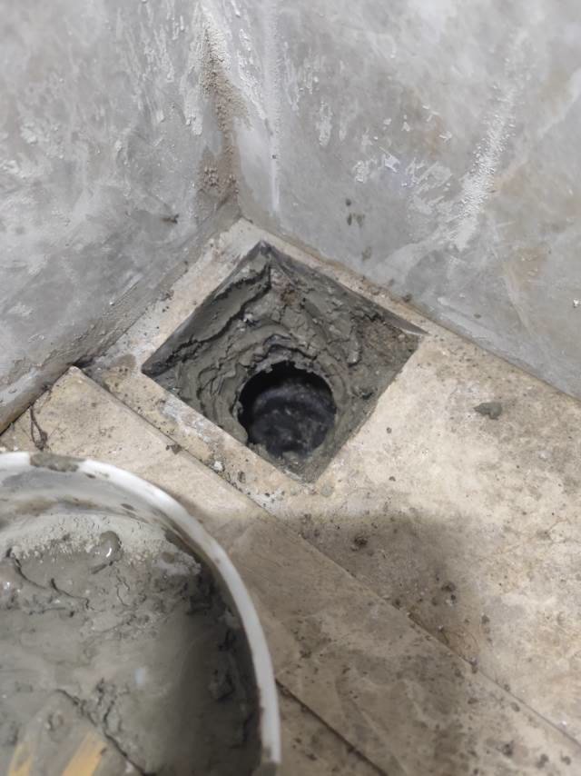 德商朗诗·麓湖熙华天玺北区:地漏周边局部节点