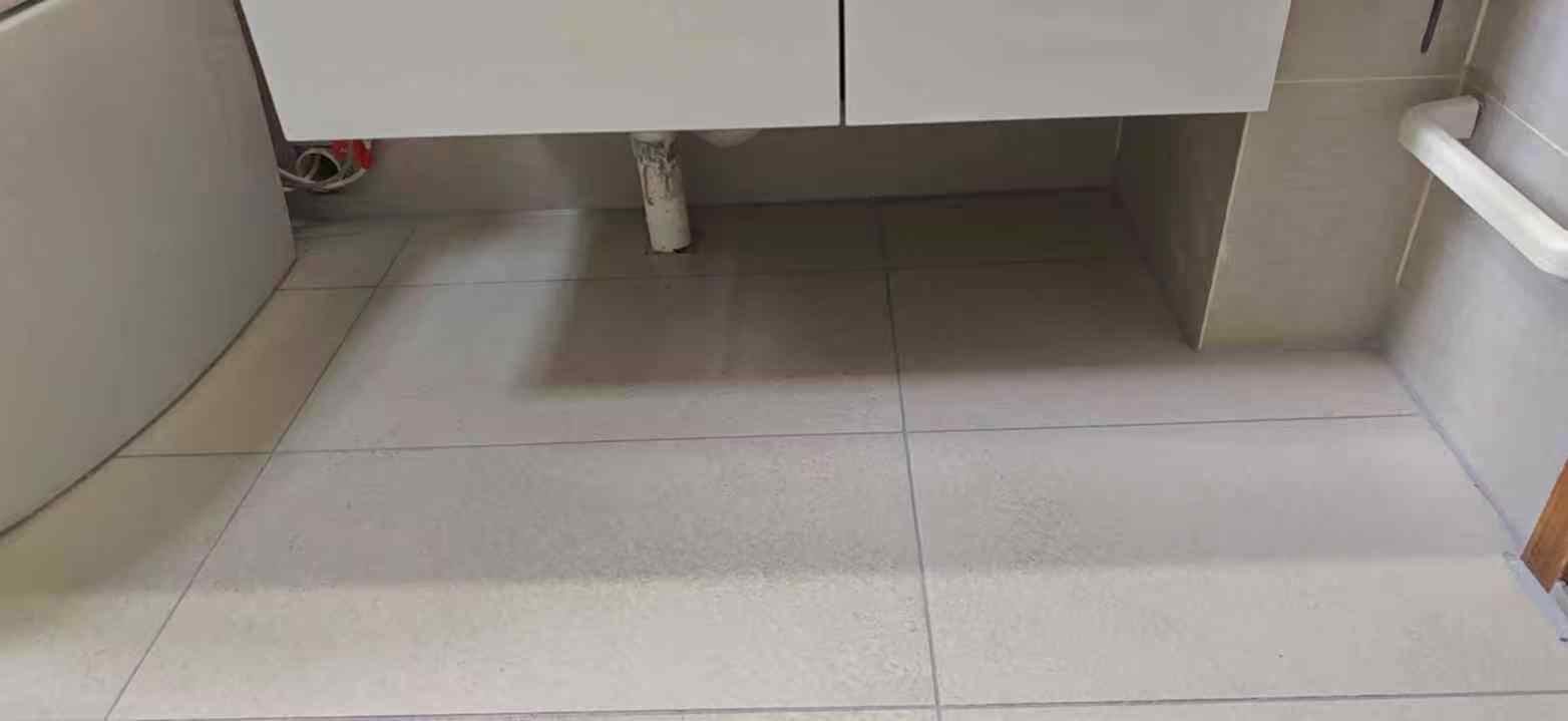 佳年华新生活B区卫生间漏水维修完工效果