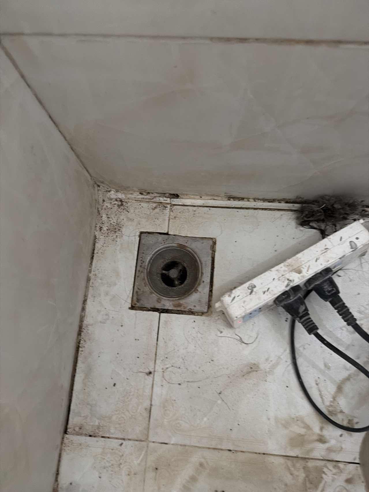 卫生间地漏断层检查